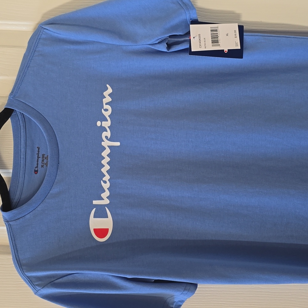CHAMPION BRAND SIGNATURE BOYS BLUE SHORT SLEEVE TEE-SHIRT SIZE XL 18/20